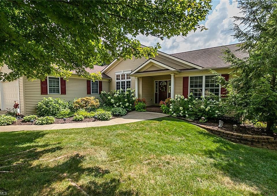 1st image of 330 Nicole Ln