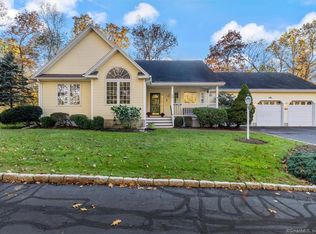 12 Deer Creek Dr #12, Madison, CT 06443