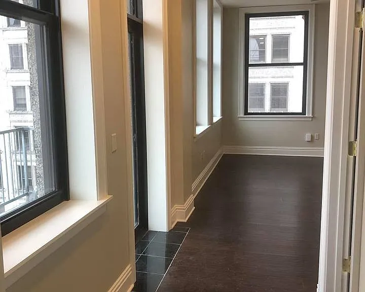 705 Olive St — Photo 4