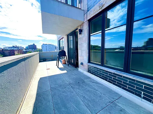 Rented by Nolita Group | media 9