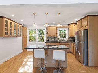 112 Maple St APT 6, Malden, MA, 02148