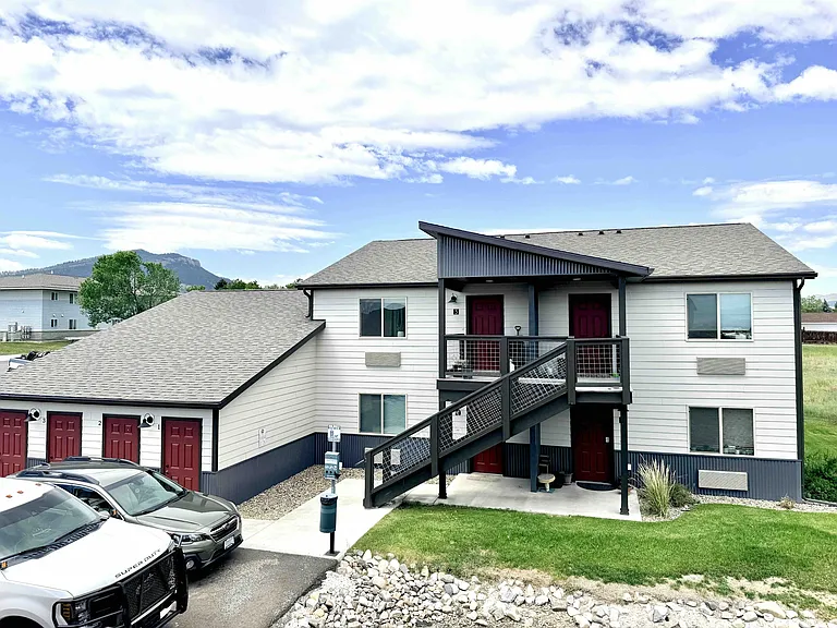 1040 Enterprise Dr #3 — Photo 22