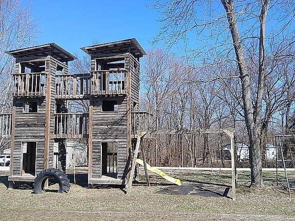 4th image of 12901 S Joy Rd