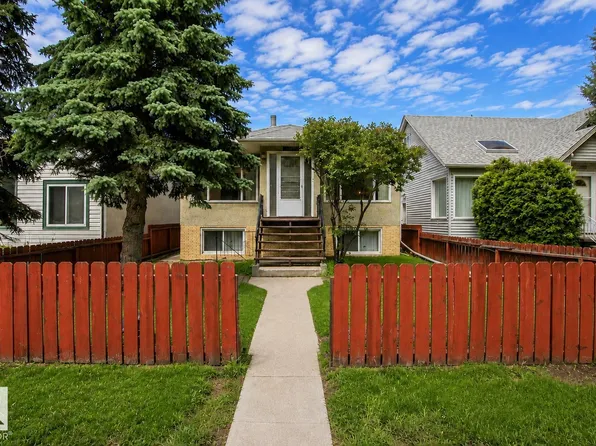 11220 68th St NW, Edmonton, AB T5B 1N5