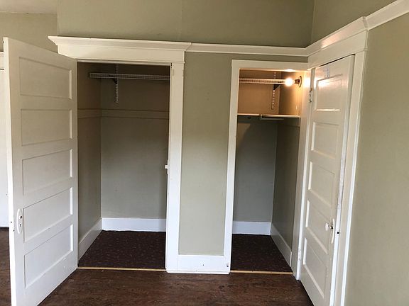 3rd image of 1901 N Fife St #1