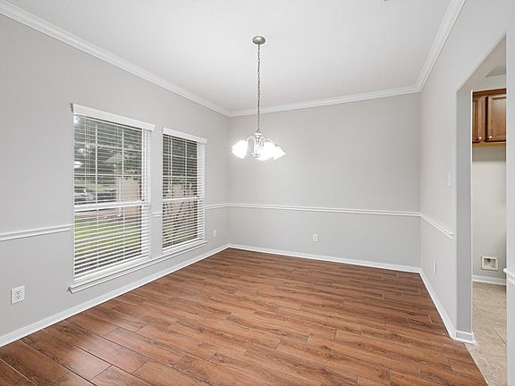 4th image of 6118 Pine Lakes Dr