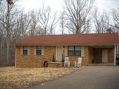 1st image of 389 Oak Hill Dr