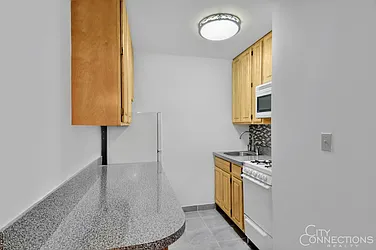 Rented by City Connections Realty