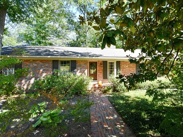 710 Hillshire Pl, Tupelo, MS 38804