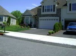 26 Dinah Dr, Phillipsburg, NJ 08865