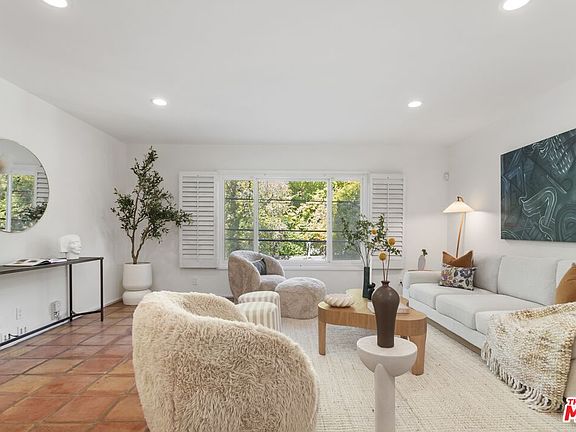 5th image of 8590 Wonderland Ave