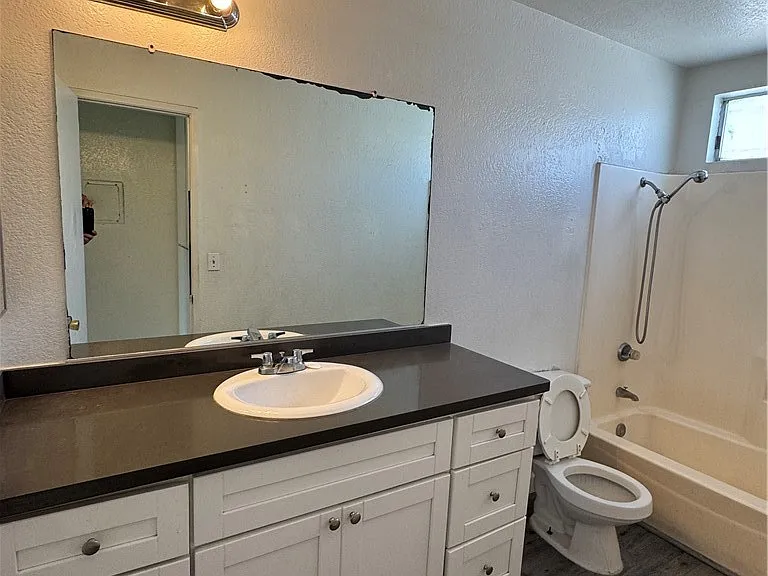 3751 Harvill Ln — Photo 4