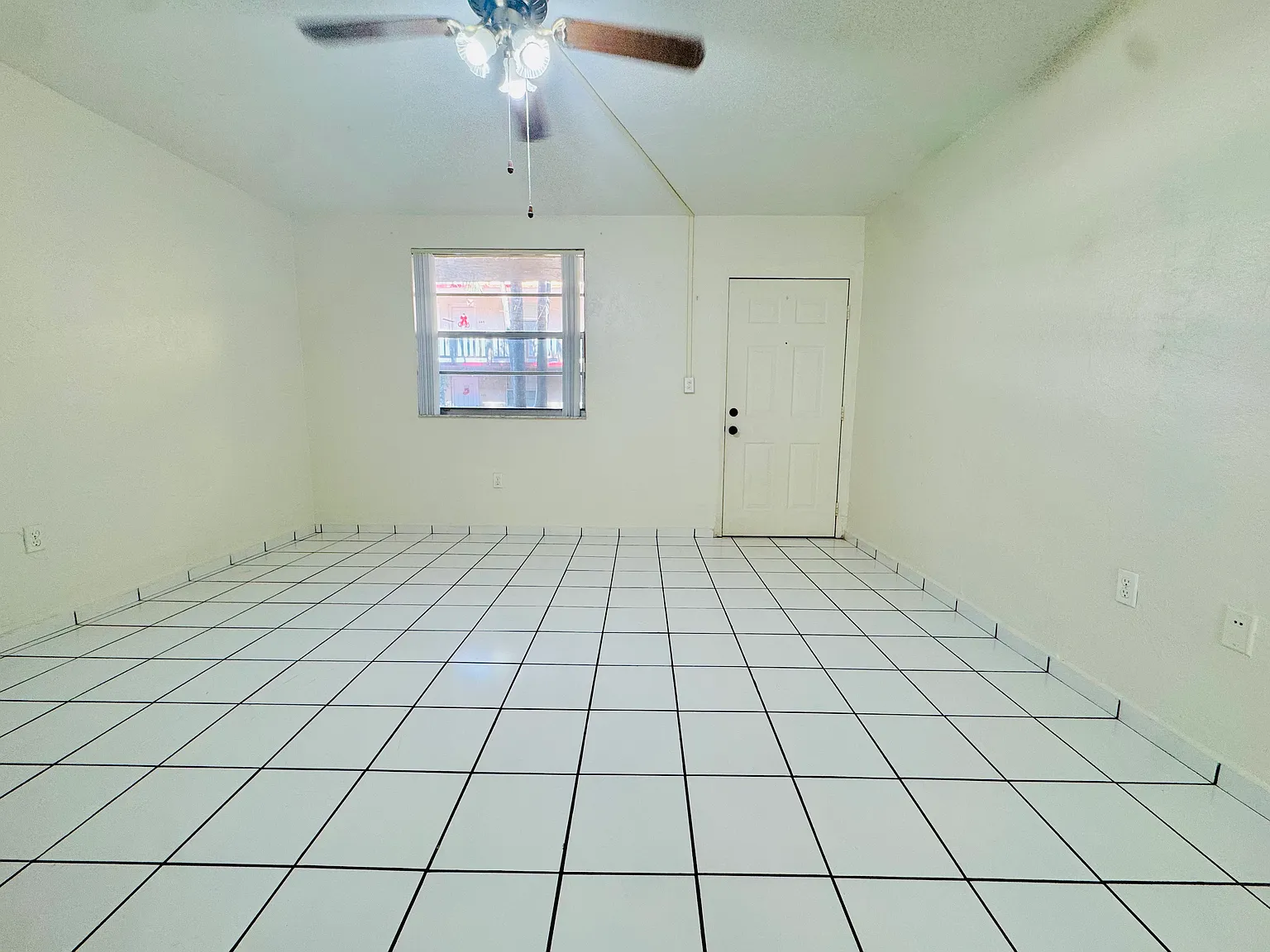 4655 Palm Ave — Photo 1