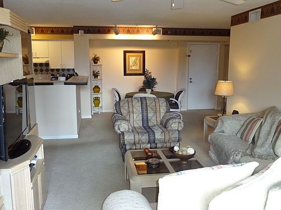 3rd image of 19877 E Country Club Dr #3306