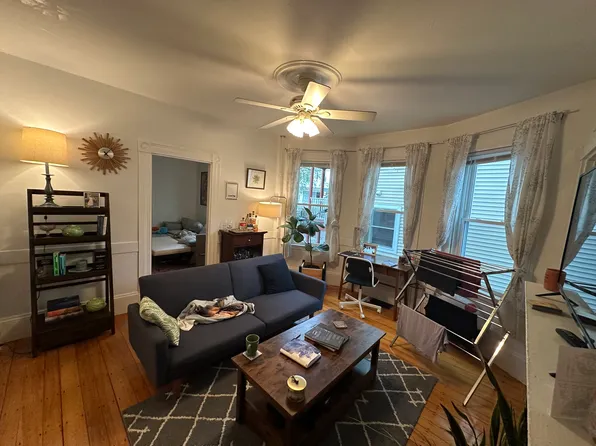 69 Calumet St, Boston, MA