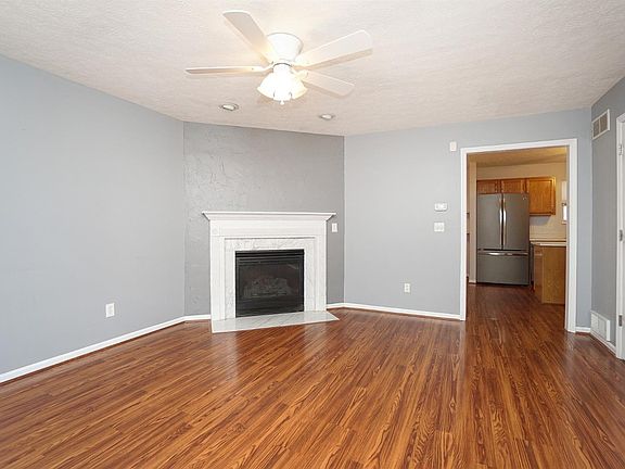 3rd image of 649 Cedar Knoll Pl