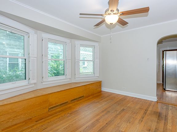 4th image of 7209 Jackson Blvd