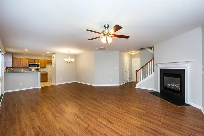 10420 Haddington Dr NW — Photo 37