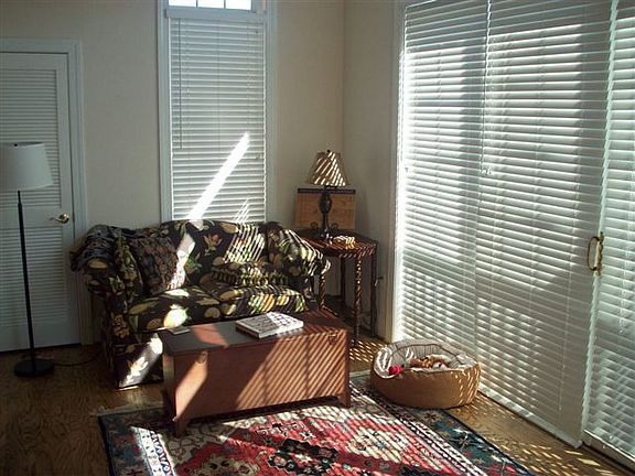 5th image of 225 23rd St SW APT 304