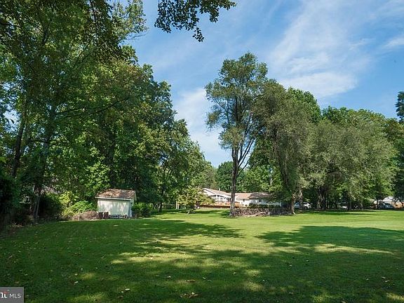 5th image of 16110 Willow Ln