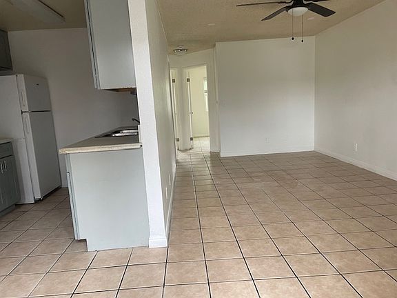 3rd image of 5496 Imperial Ave #5
