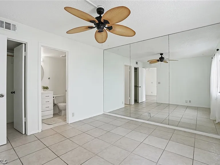 2885 Palm Beach Blvd #301 — Photo 11