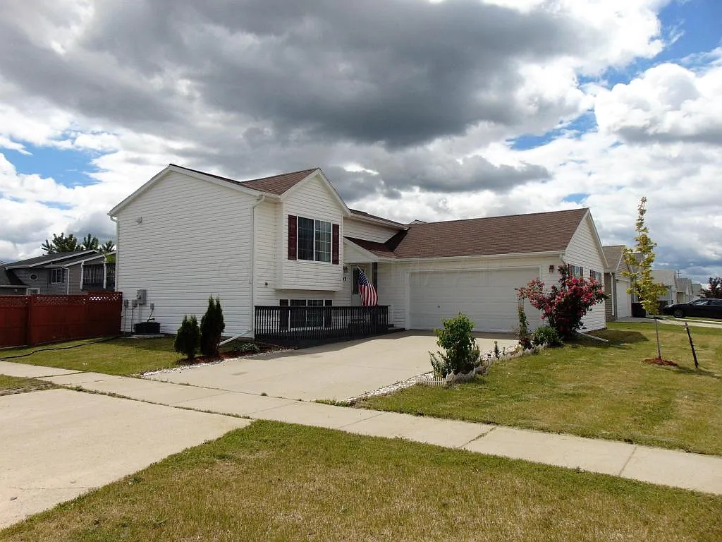 5912 24th St S photo 1