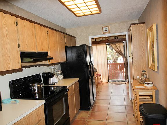 5th image of 461 SE 11th Ter