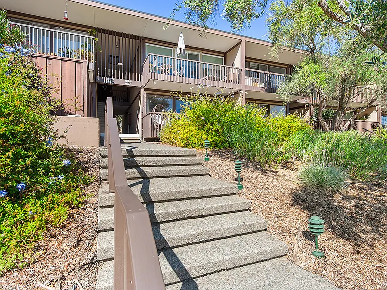 954 Lea Dr #1 — Photo 6
