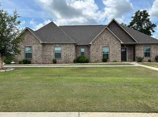 64 Chester Field Cir, Texarkana, TX 75503