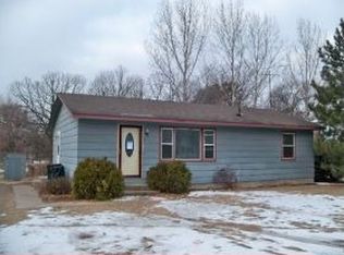 1 Pinto Ln SE, Isanti, MN 55040