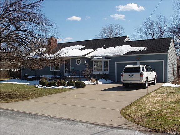 2nd image of 43 Stanton St