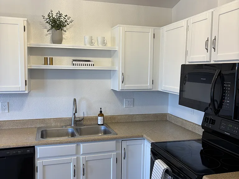 921 S Val Vista Dr #57 — Photo 6