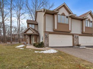 2118 Holloway Ave E, Maplewood, MN 55109