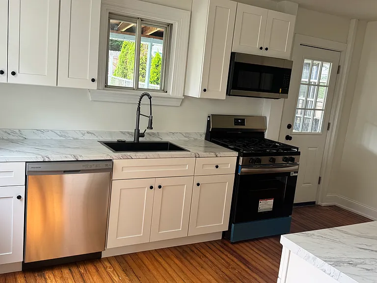 639 Delaware Ave — Photo 4