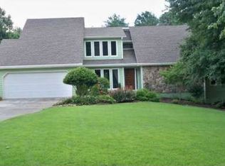 615 Saddle Creek Cir, Roswell, GA 30076