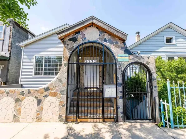 2332 W 18th Pl, Chicago, IL 60608