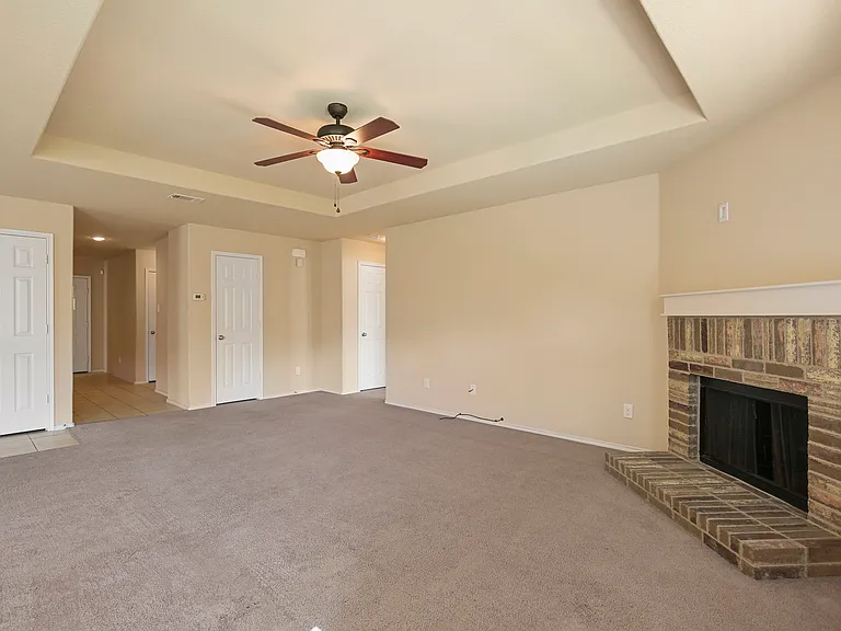 1433 Willoughby Way — Photo 18