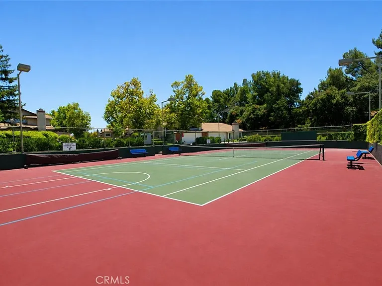 970 Sandstone Dr — Photo 16