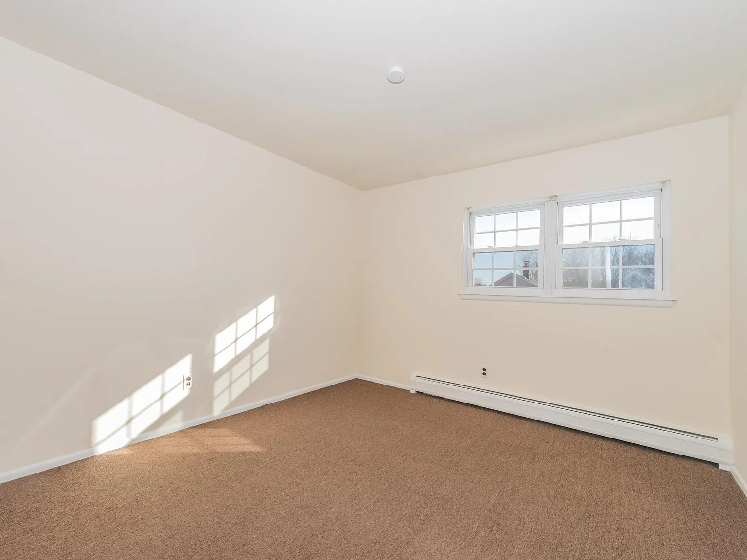 50 Bigelow Rd — Photo 4