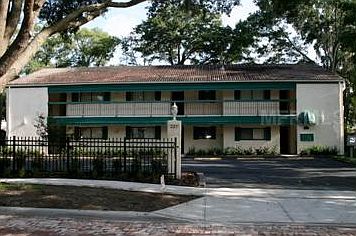 1st image of 221 Holt Ave APT 3