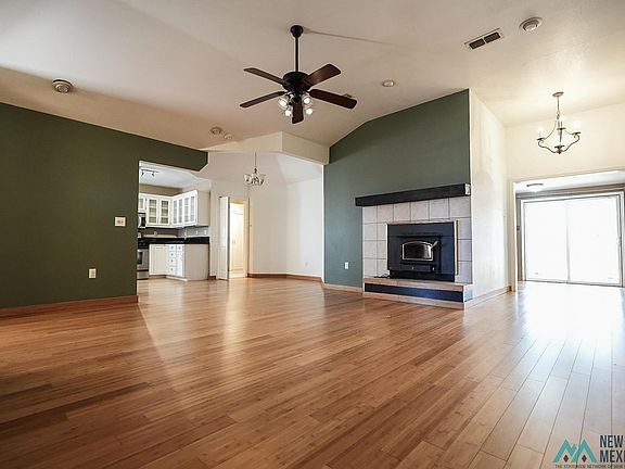 4th image of 1700 Morse Ave