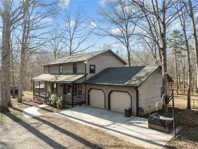 301 Beck Forest Ln, Thomasville, NC, 27360
