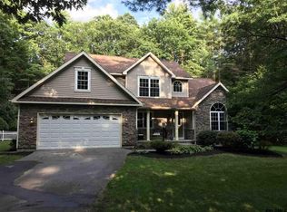 117 Chelsea Dr, Saratoga Springs, NY 12866
