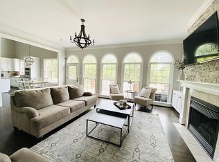 5918 Billet Rd, Oak Ridge, NC 27310