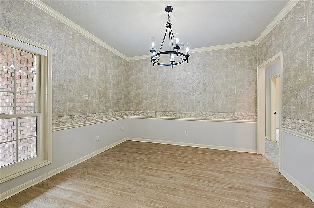 4 bed, 2754 sqft, $2,950 — Photo 4