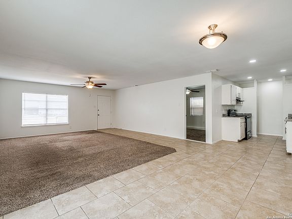 2nd image of 4863 Aspenwood Dr