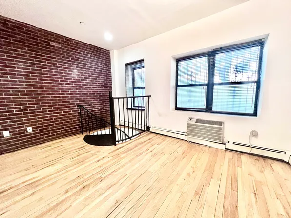 260 Devoe Street image 1 of 7