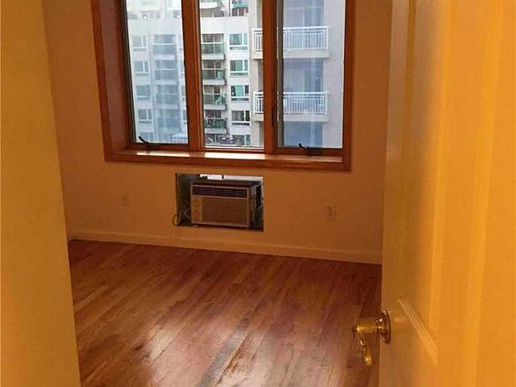 3rd image of 140-32 Cherry Ave #6A