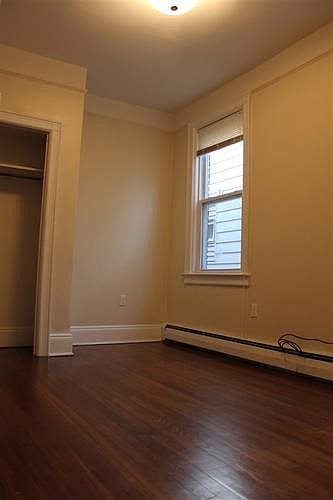 2nd image of 150 W 20th St APT 3